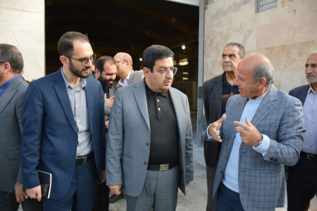 بازدید فرماندار شهرستان ری از چند واحد تولیدی شهرک صنعتی شمس آباد بازدید فرماندار شهرستان ری از چند واحد تولیدی شهرک صنعتی شمس آباد