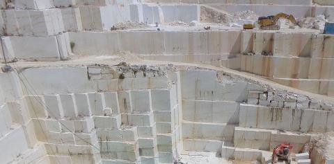 ممنوعیت موقت واردات سنگ گرانیت توسط قزاقستان